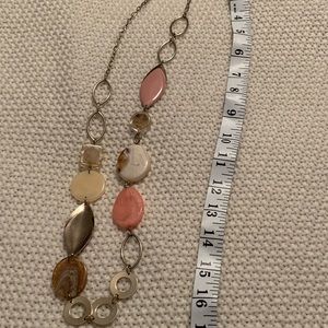 Gold accent necklace